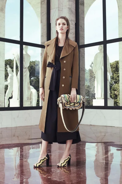 Look 15